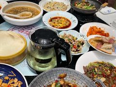 -香山湖家家宴(中山陵店)
