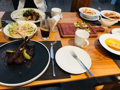 -四月吧餐厅(正阳步行街店)