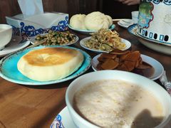 -蒙亨·手把肉·蒙古包文化主题餐厅(天恒广场店)