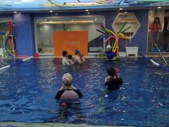 -戊辰亲子游泳俱乐部