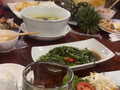 -Dang restaurant (patong phuket)