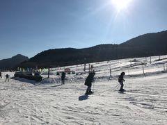 -济南卧虎山滑雪场