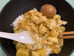 咖喱鸡丁饭-白玉兰小吃(新村路店)