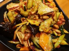 拌花菜-白玉串城(南六中路店)