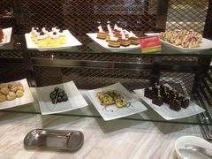 -小天鹅戴斯酒店鲸鲨百汇创作料理