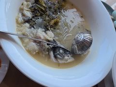 -严记小天府酸菜鱼(西四路店)