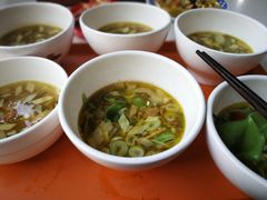 -乡党臊子面(丰庆公园店)