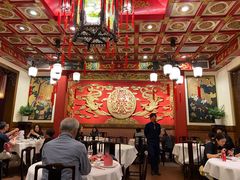 -梅龙镇酒家(南京西路总店)