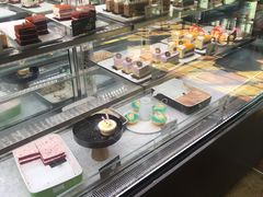 面包甜点陈列柜-红跑车(三孝口店)