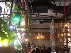 大堂-枫叶林咖啡(华商店)