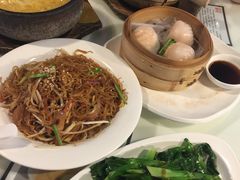 -新大咀港式茶餐厅(宝山万达店)