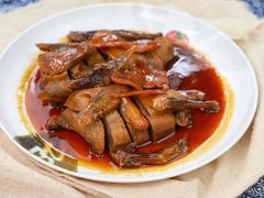 红烧乳鸽-大田塱鸽庄