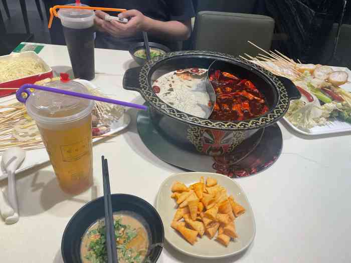 蜀园串串香火锅-"去明十三陵游玩,在昌平转车,来的这里!当.