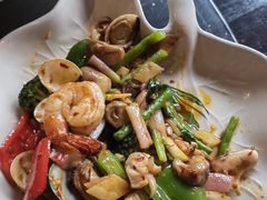 -大头虾越式风味餐厅(光明广场店)