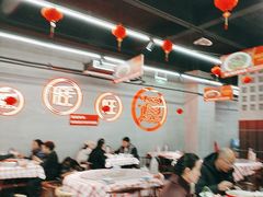 -洪霞餐馆·川菜·鲜货现炒(两江春城店)