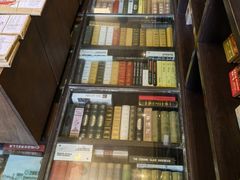 -钟书阁(松江泰晤士小镇店)