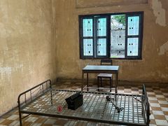 -吐斯廉屠杀博物馆