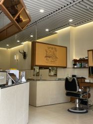 -MARTIN'S BARBER SHOP男士理发馆