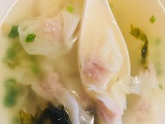 民国传统小馄饨-凤起龙游老面包子(凯德晶品店)