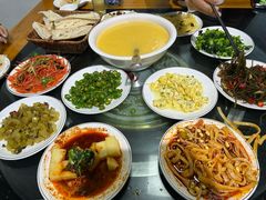 -秦扬居特色菜馆(上王村)