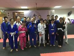 -金翼跆拳道巴西柔术拳击格斗学院