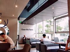 -瑞幸咖啡(宝华国际广场店)
