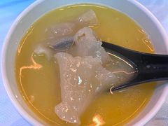 -鲜入围煮花胶鸡海鲜火锅
