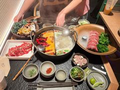 -三出山火锅(南京万象天地店)