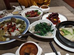 -广州中心皇冠假日酒店·百粤楼