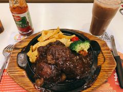 -香港新发烧腊茶餐厅(水围店)