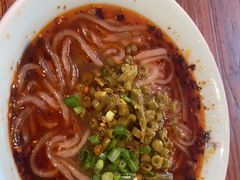 -兵哥豌豆面(雅颂居店)