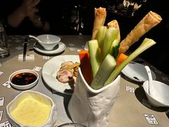 -穹六人间 people 6(岳阳路店)