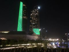 -南京眼步行桥