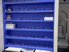 -美式眼镜·授权蔡司.依视路.尼康.豪雅.明月(南翔印象城店)