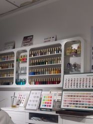 -丽心自助美甲美睫