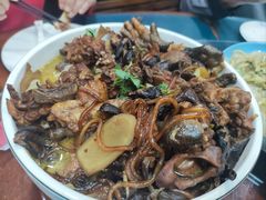 小鸡炖蘑菇-兴旺农家特色餐馆