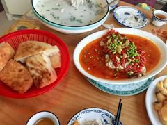 -美顺香食府鱼头老店(雪野湖店)