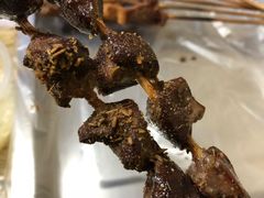 小腰子-老红桥炸灌肠牛肚锅烧烤(定福庄店)