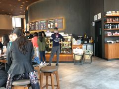 -星巴克(西安曲江银泰店)