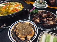 -小饕荟雅安贡椒鱼鲜馆(广福桥店)
