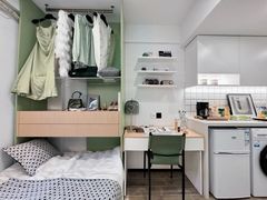 -东方体育中心(地铁站)