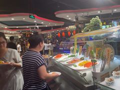 -四海一家自助餐(益田假日广场店)