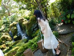 -Chom Cafe and Restaurant