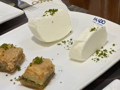 -MADO冰淇淋咖啡馆(淘金店)