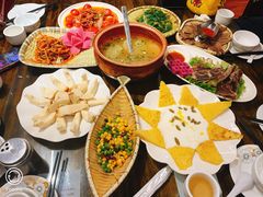 -吉祥圣雪藏餐