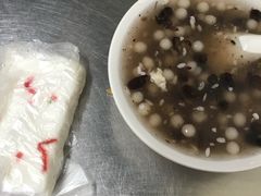 -芳婆糕团店(王府大街店)
