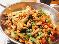 干锅手撕鸡-小凤庭·地道湖北菜武昌鱼·藕汤(38年黄鹤楼店)