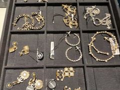 -CHANEL(恒隆广场店)