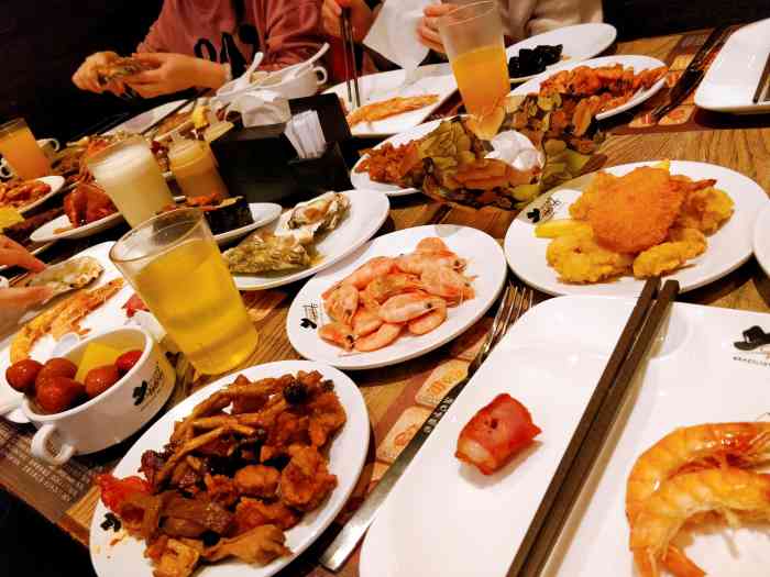 汉巴味德巴西烤肉(李沧宝龙店)-"性价比很高的自助餐,大气上档次,每个