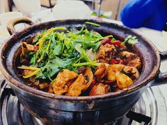 -渝君重庆火锅(嘉宾路店)